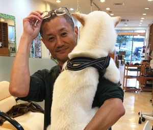 スタッフイワオ